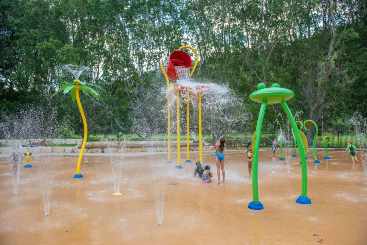 ווייזמנס פרי Del Rio Riverside Resort מראה חיצוני תמונה